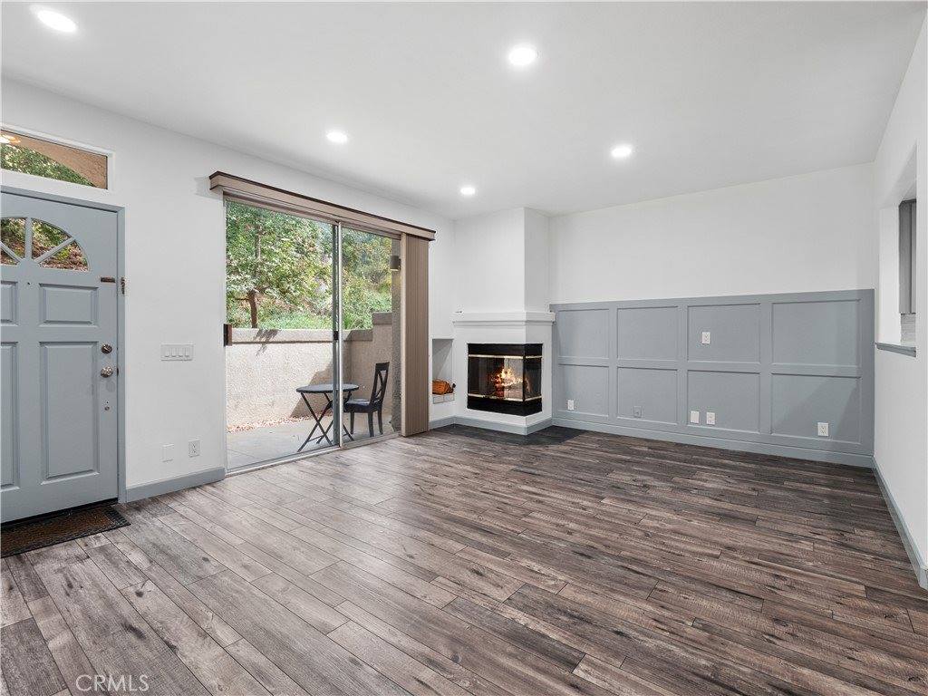 11374 Old Ranch Circle, Chatsworth, CA 91311