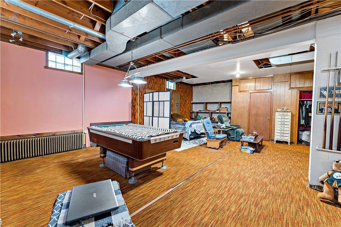 38 May Ave, Stowe Township, PA 15136