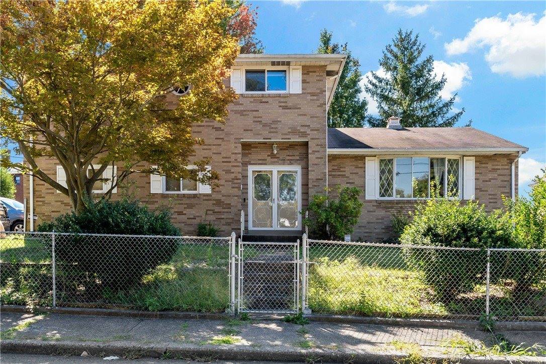 38 May Ave, Stowe Township, PA 15136