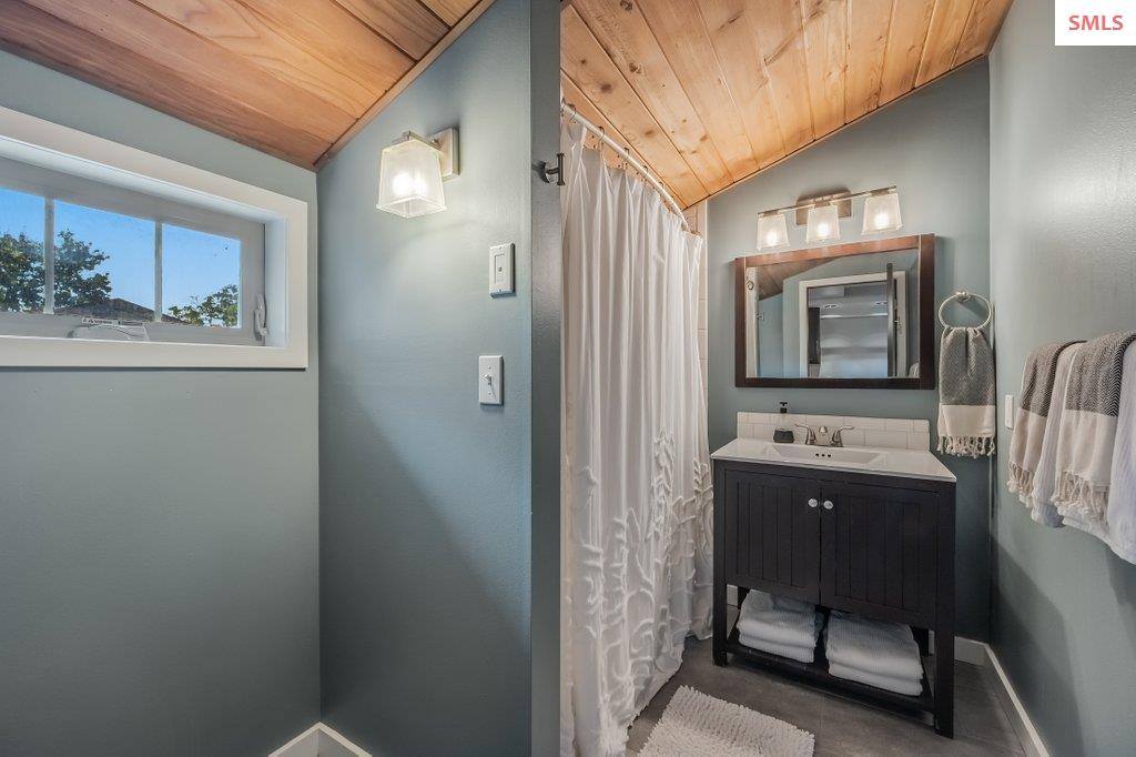 1205 W Lake St., Sandpoint, ID 83864