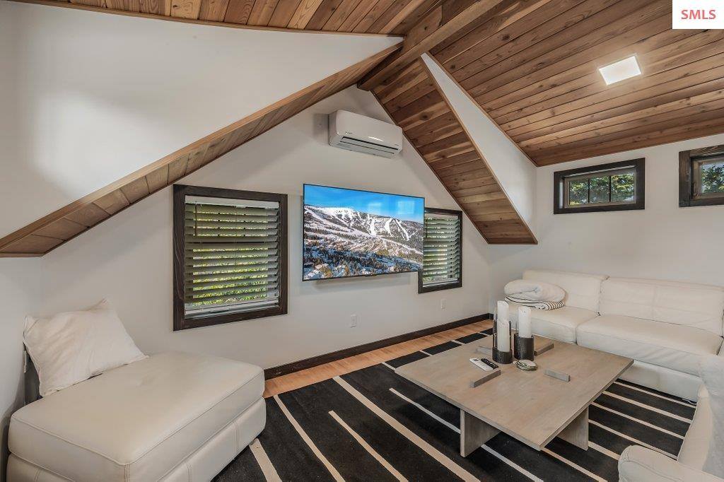 1205 W Lake St., Sandpoint, ID 83864