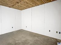 2056 North 4, Terre Haute, IN 47804