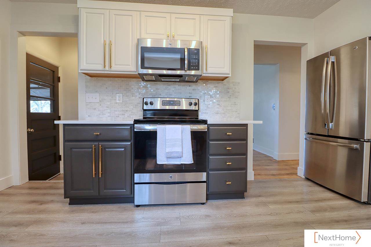 5143 Holdrege Street, Lincoln, NE 68504