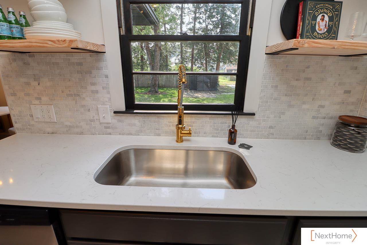 5143 Holdrege Street, Lincoln, NE 68504