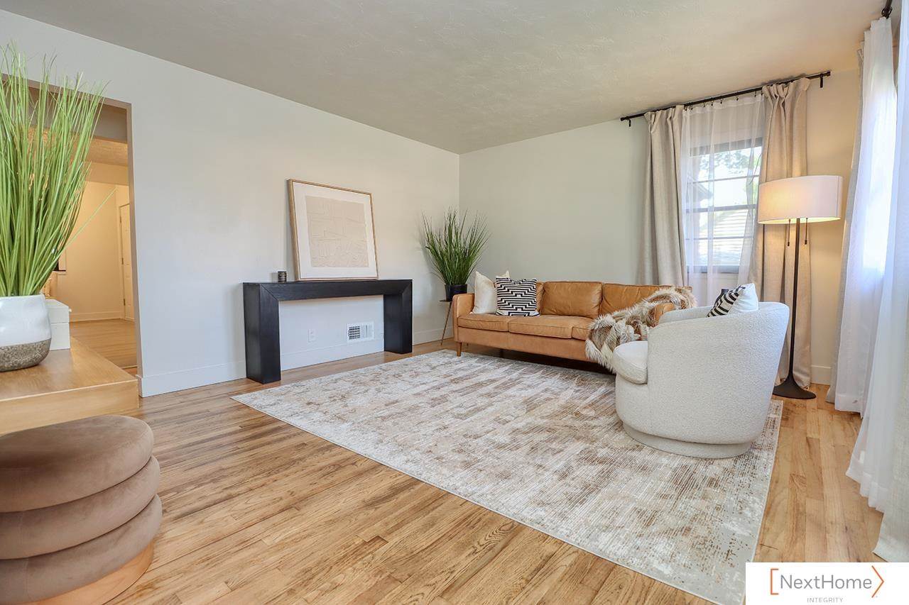 5143 Holdrege Street, Lincoln, NE 68504