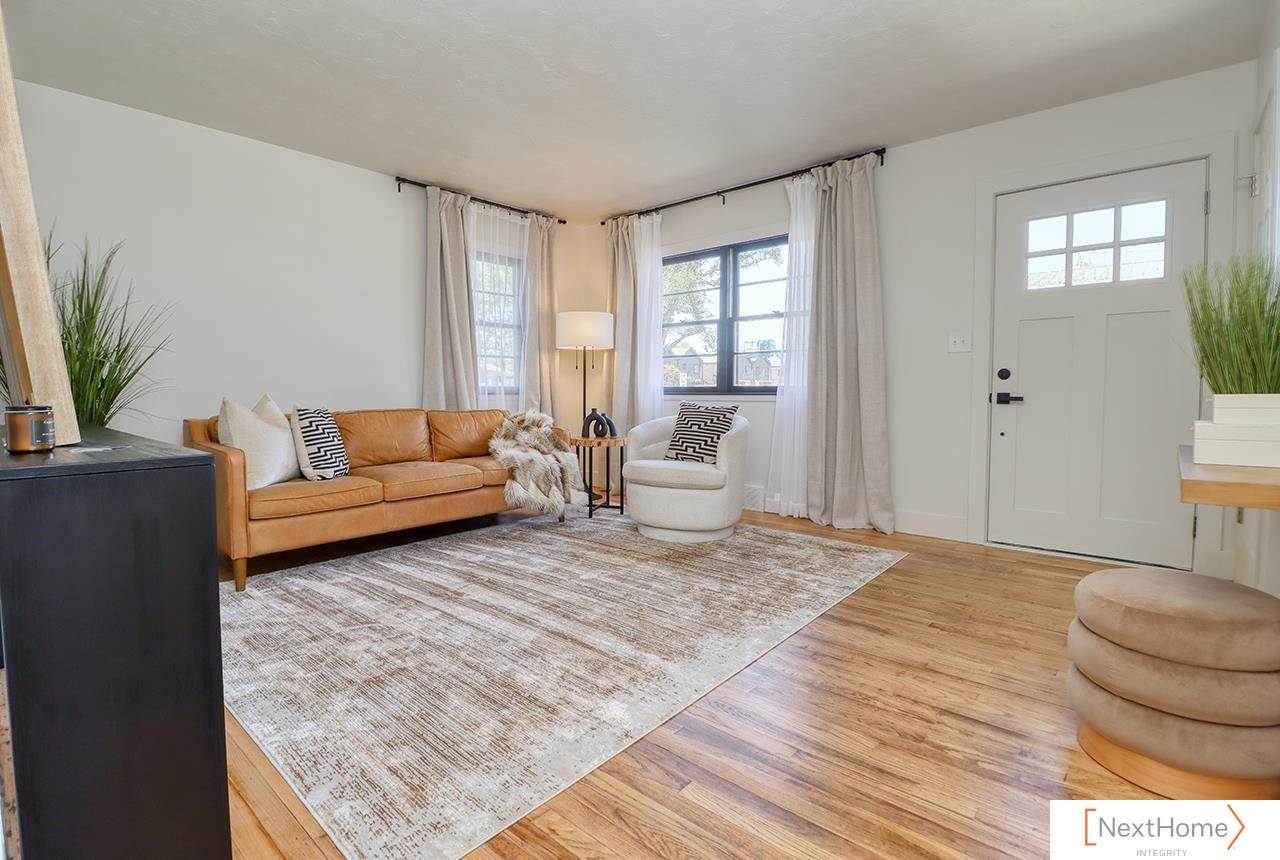 5143 Holdrege Street, Lincoln, NE 68504