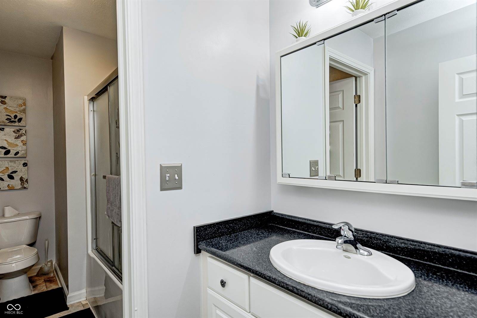 918 Ardsley Drive, Indianapolis, IN 46234