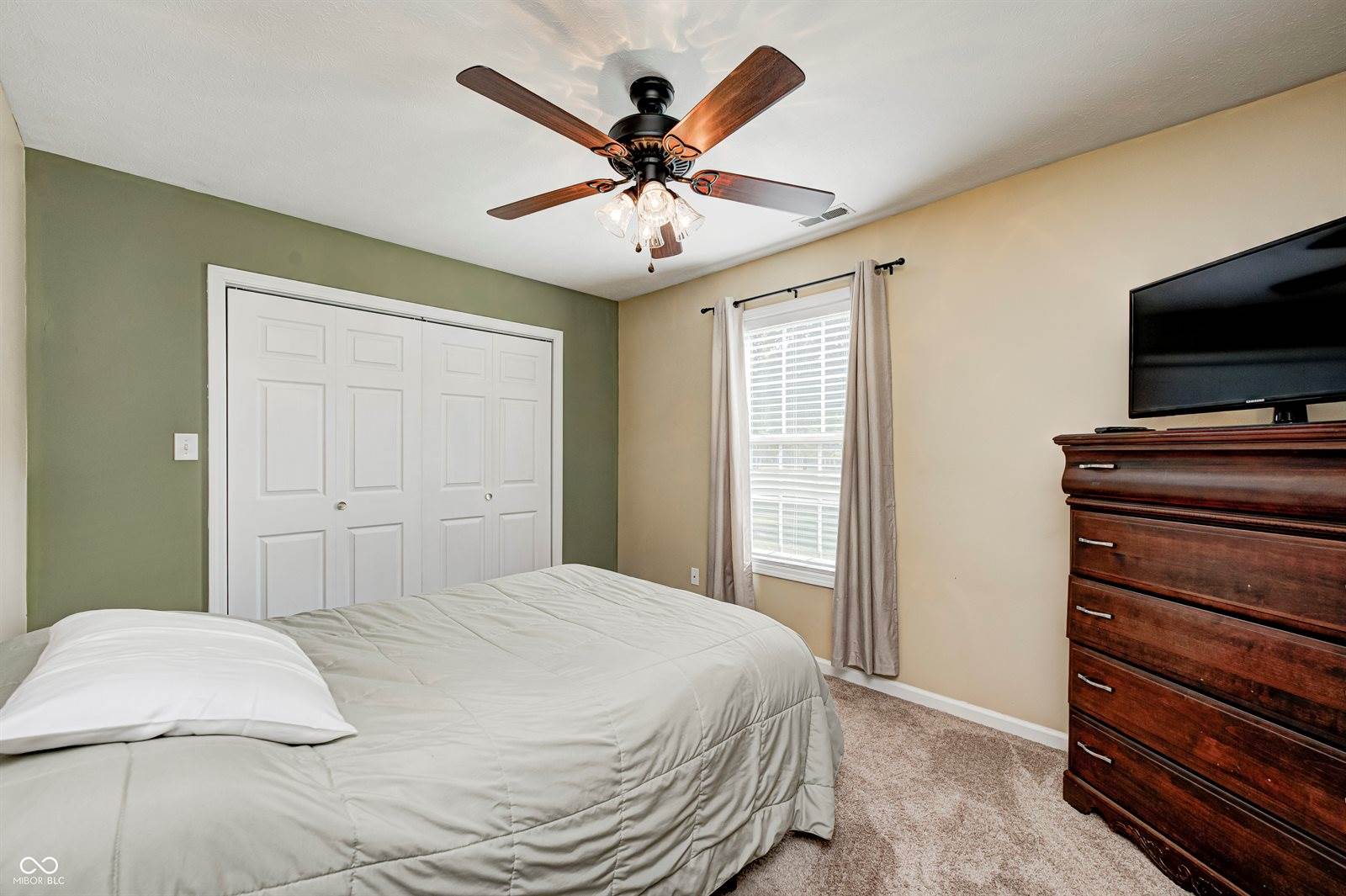 918 Ardsley Drive, Indianapolis, IN 46234