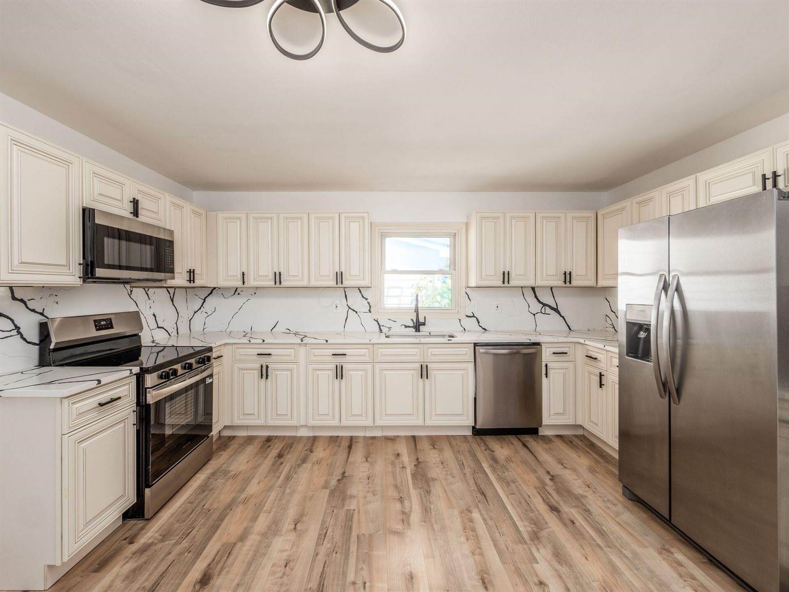 3454 Independence Street, Grove City, OH 43123