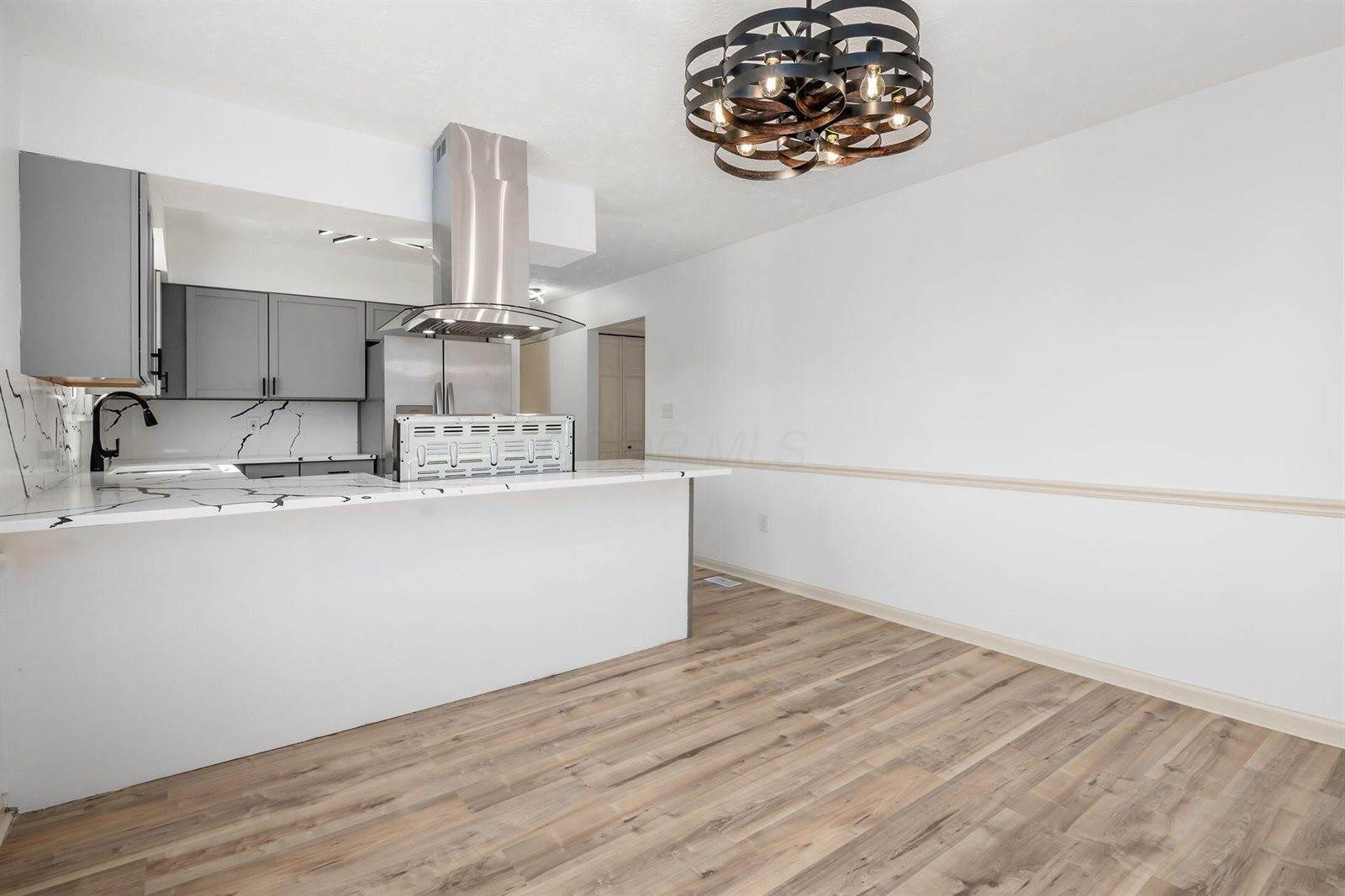 1969 Forest Lake Court, Grove City, OH 43123