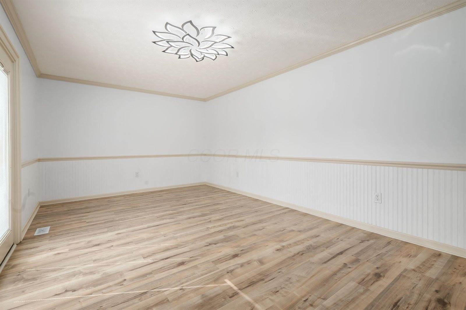 1969 Forest Lake Court, Grove City, OH 43123