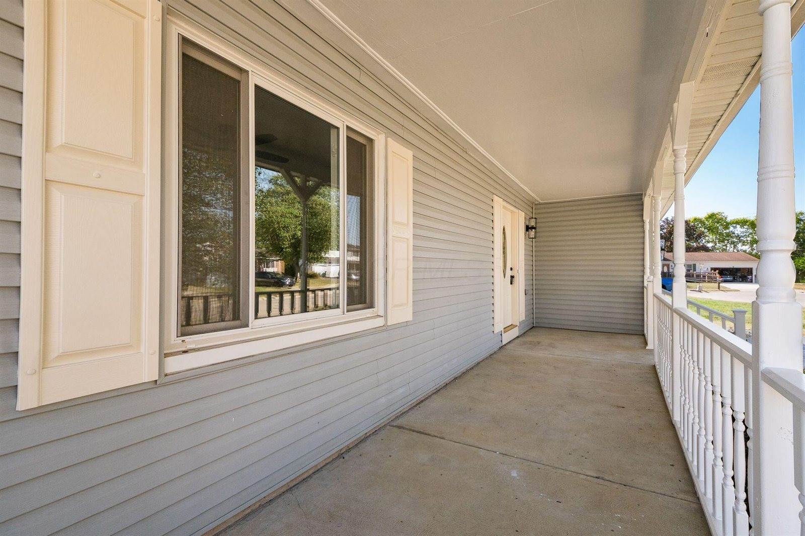 1969 Forest Lake Court, Grove City, OH 43123