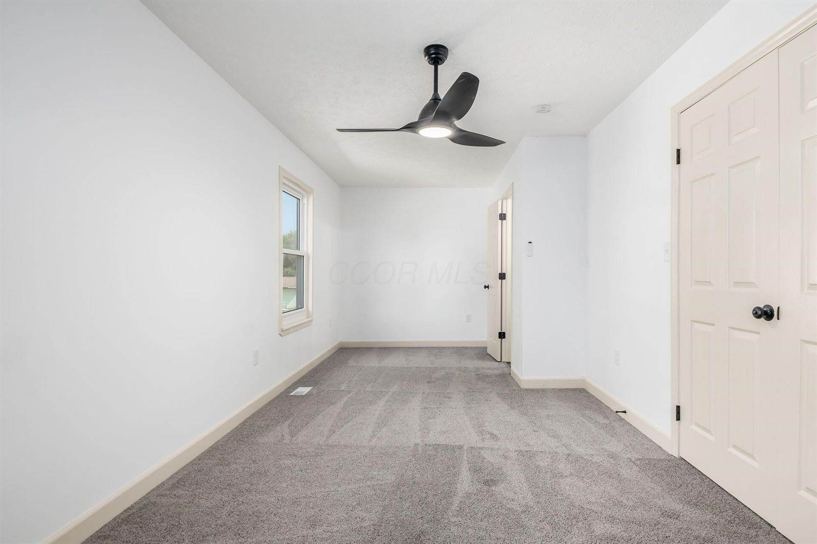 1969 Forest Lake Court, Grove City, OH 43123