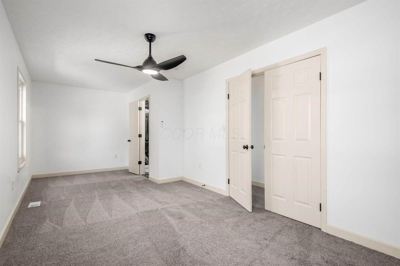 1969 Forest Lake Court, Grove City, OH 43123