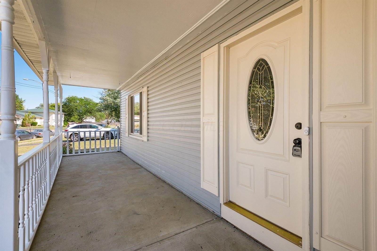 1969 Forest Lake Court, Grove City, OH 43123