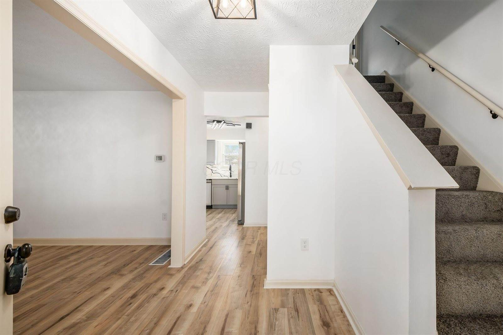 1969 Forest Lake Court, Grove City, OH 43123