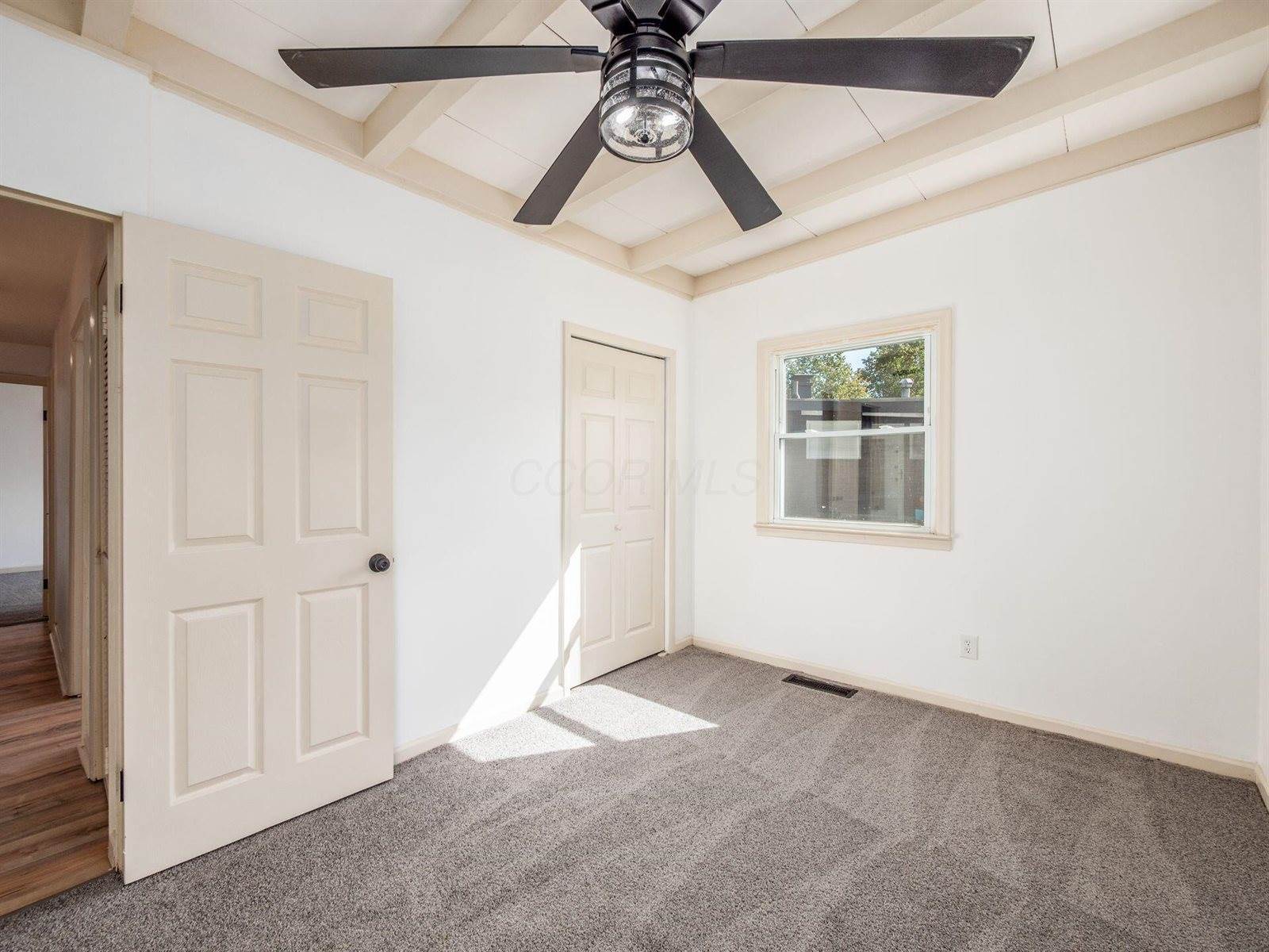 2458 Edgevale Road, Columbus, OH 43221