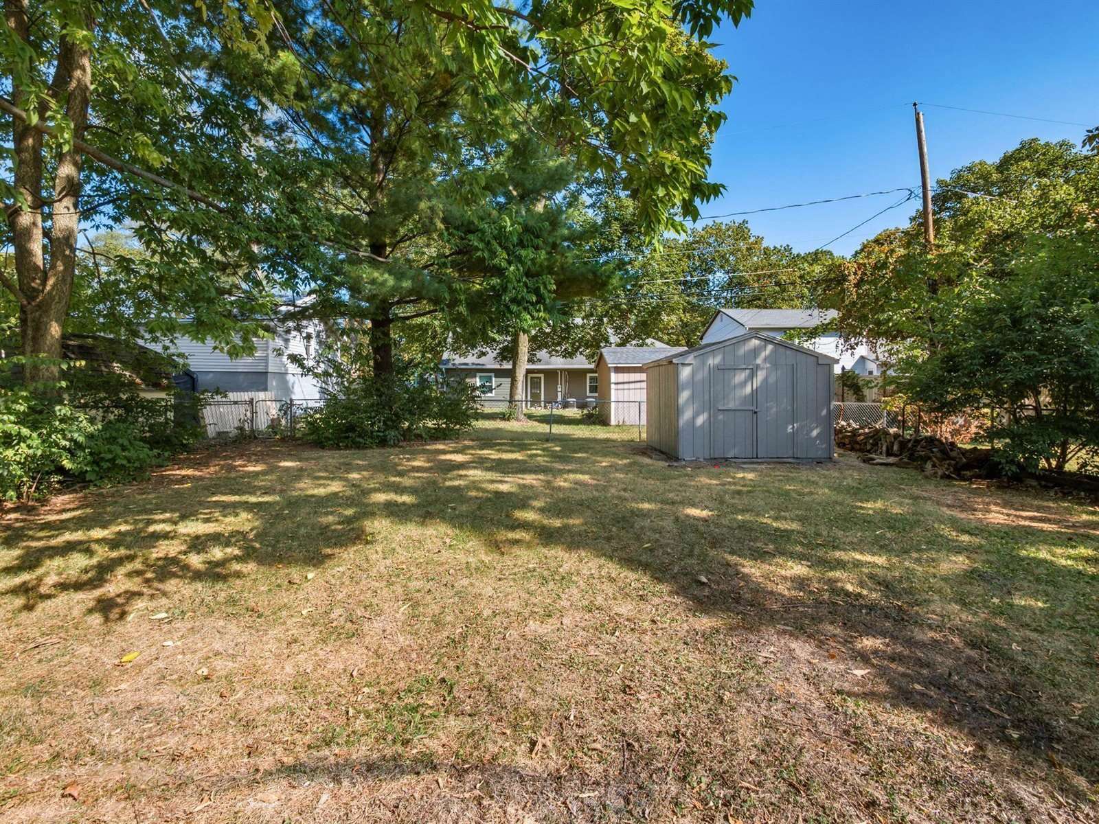 2458 Edgevale Road, Columbus, OH 43221