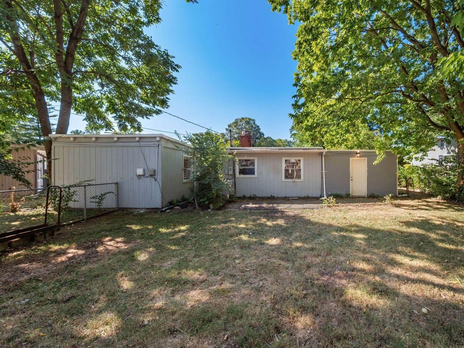 2458 Edgevale Road, Columbus, OH 43221