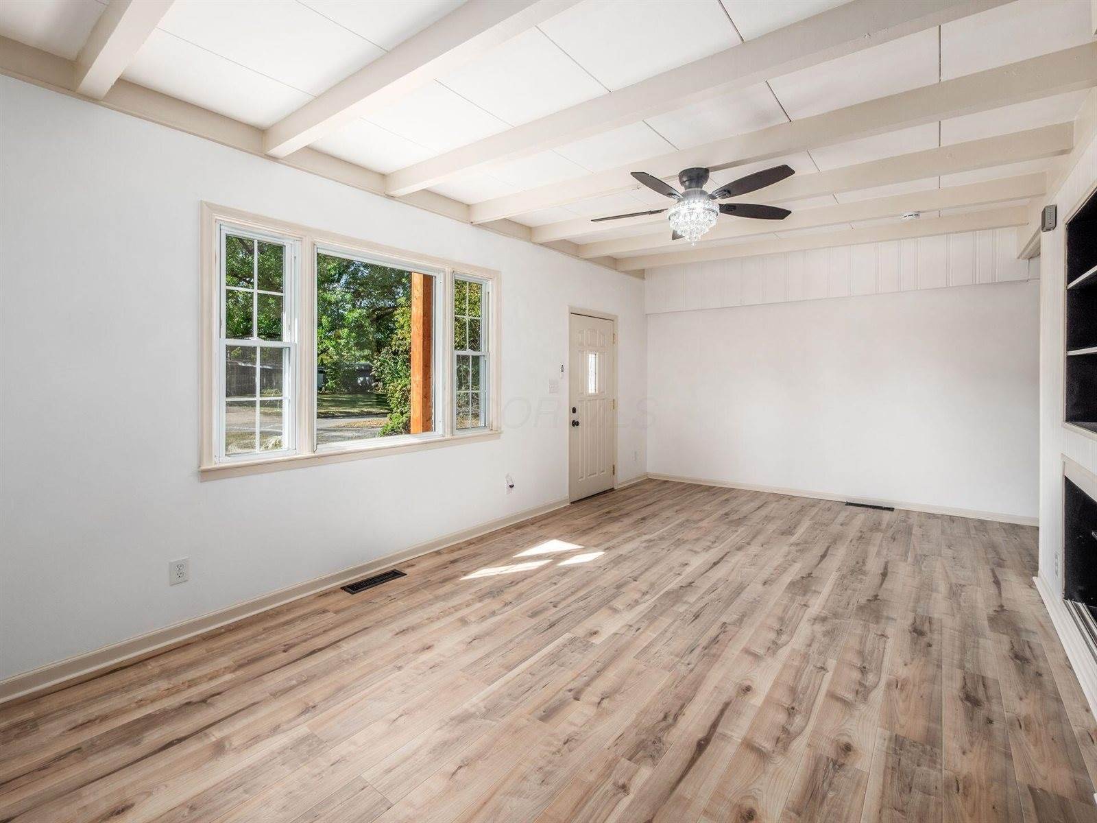 2458 Edgevale Road, Columbus, OH 43221