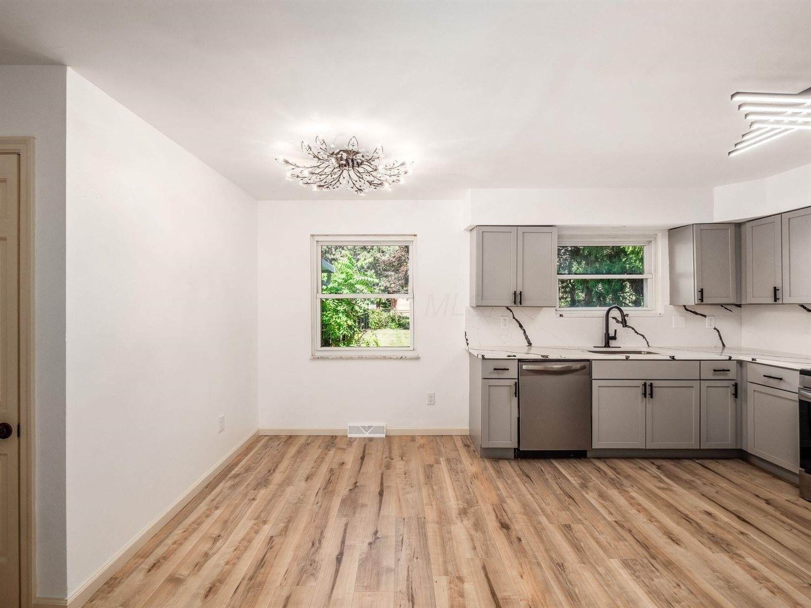 856 Cummington Road, Columbus, OH 43213