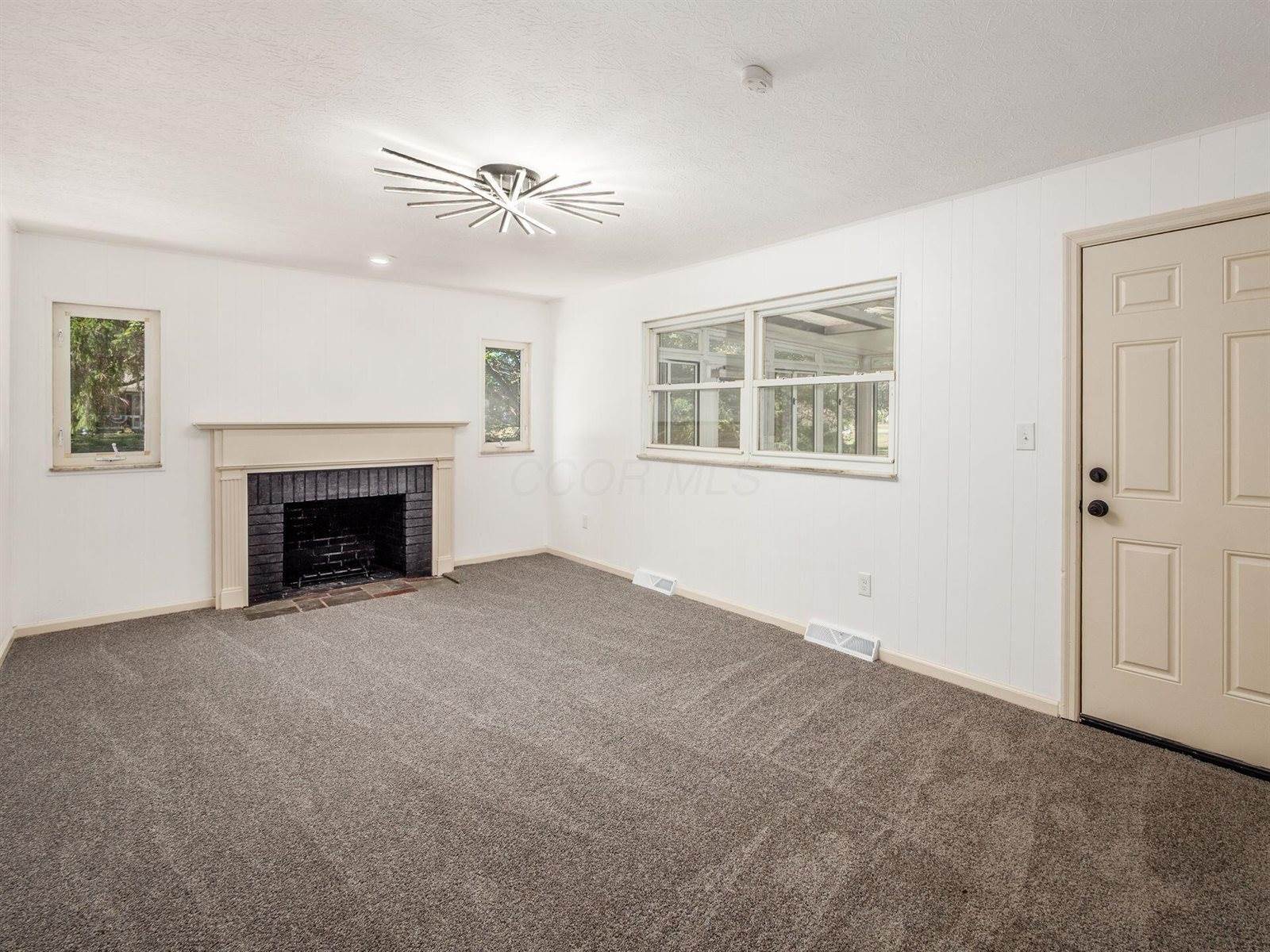 856 Cummington Road, Columbus, OH 43213