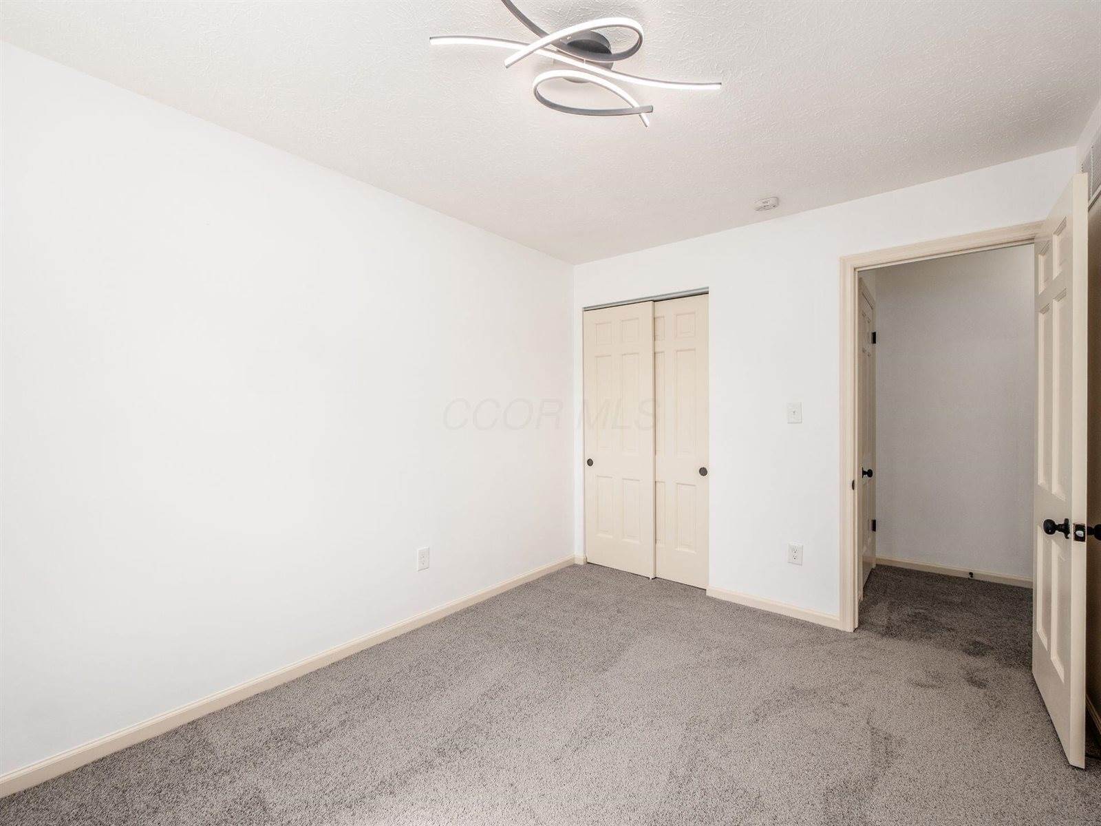 856 Cummington Road, Columbus, OH 43213