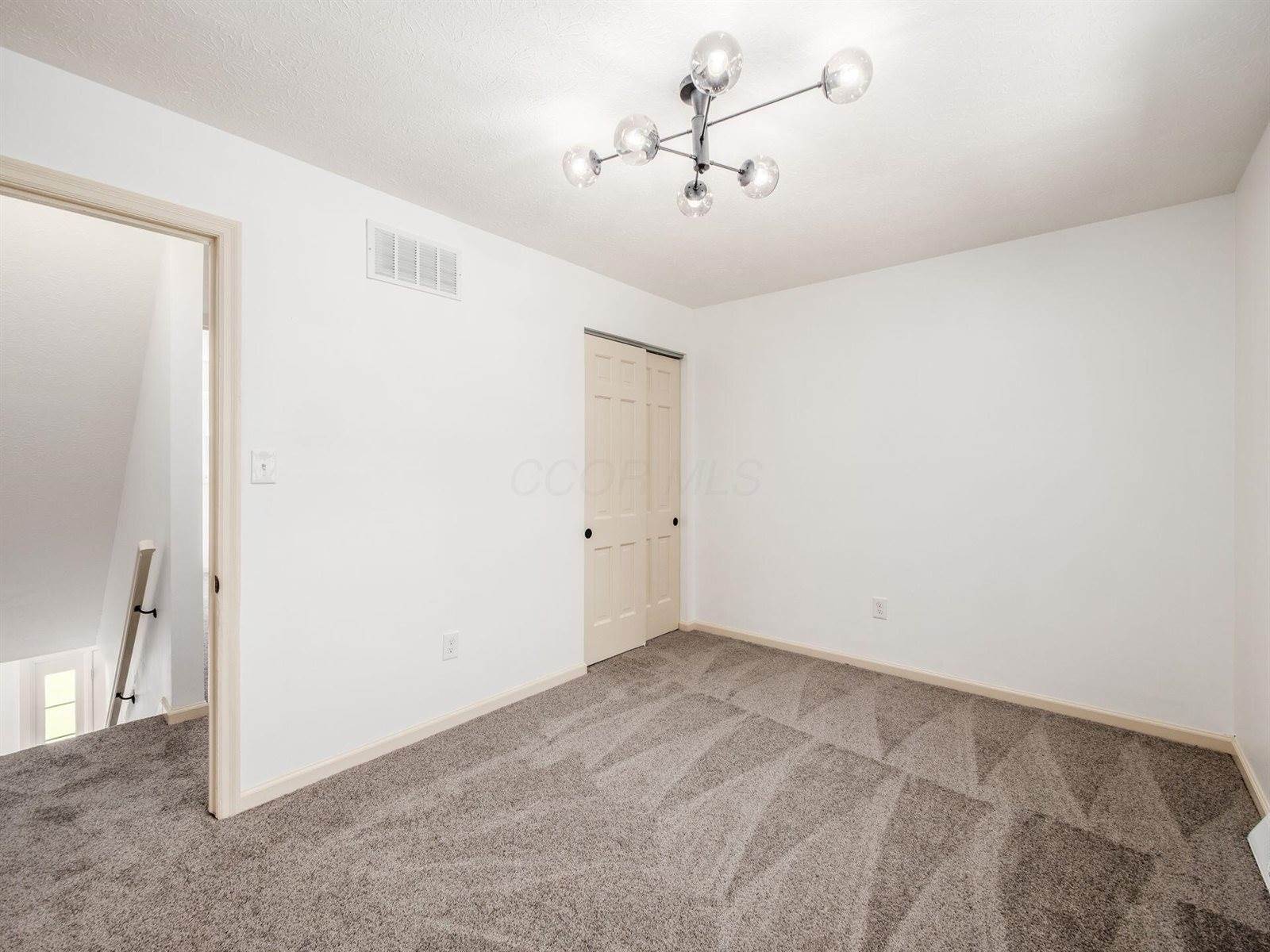 856 Cummington Road, Columbus, OH 43213