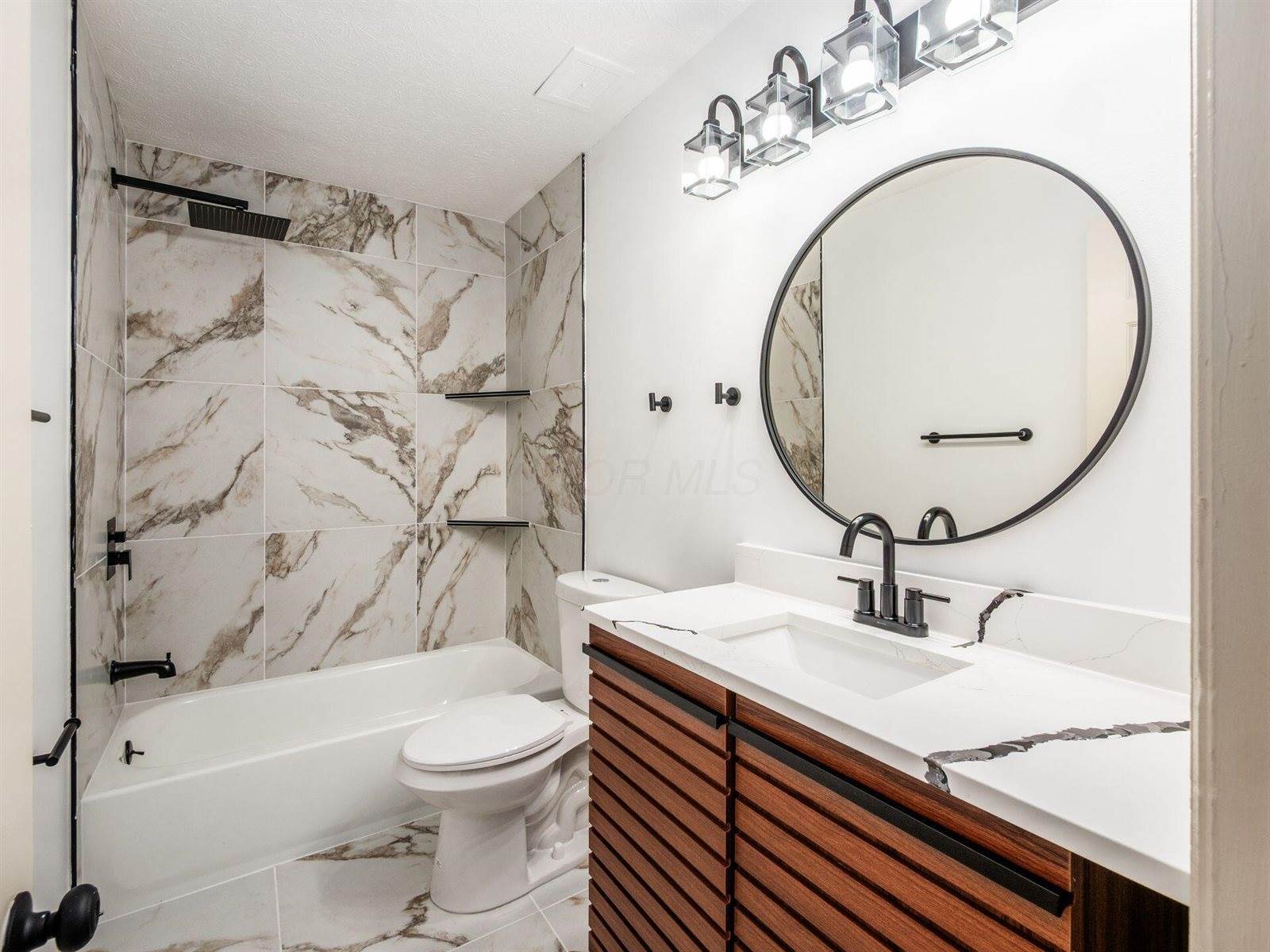 856 Cummington Road, Columbus, OH 43213