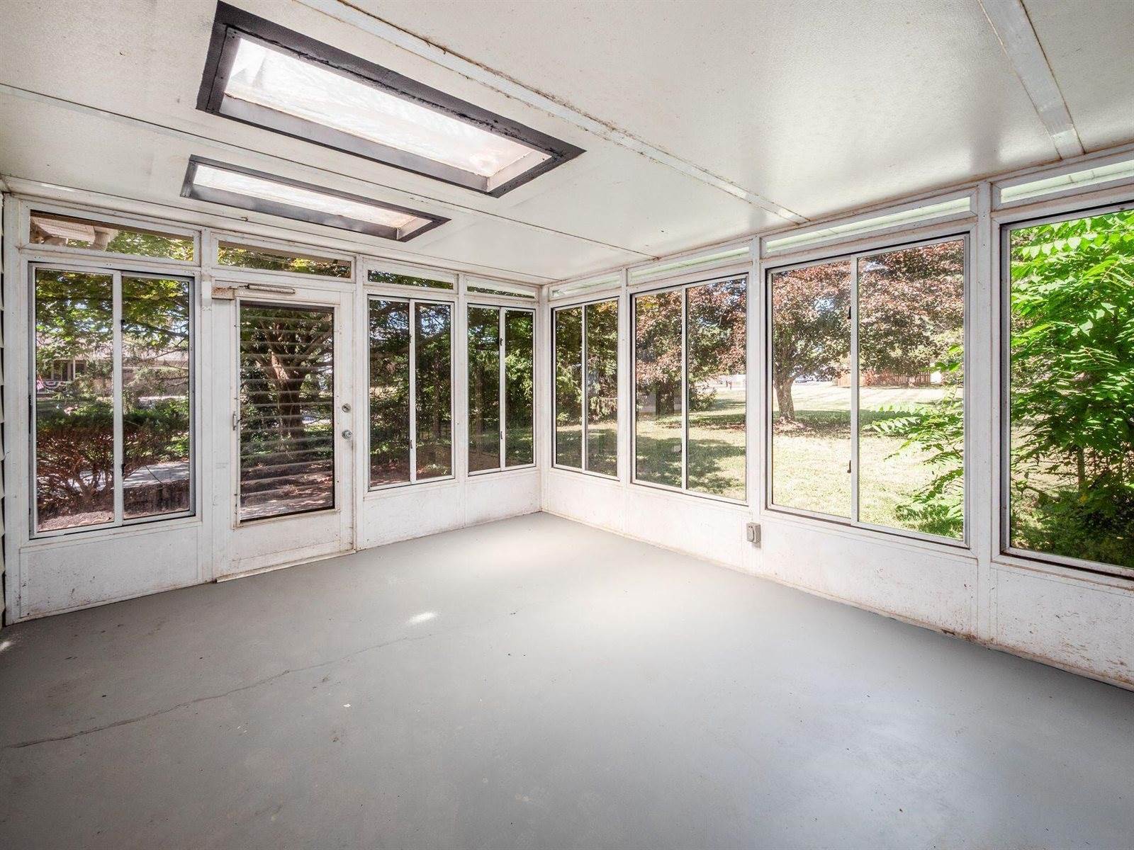 856 Cummington Road, Columbus, OH 43213