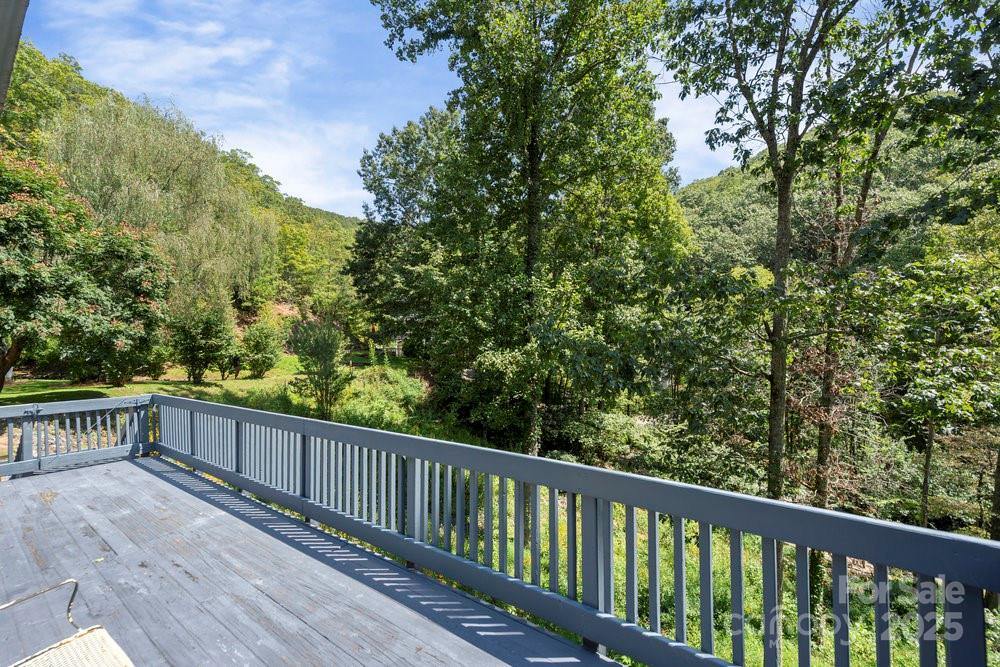 17 Twisted Trail, Black Mountain, NC 28711