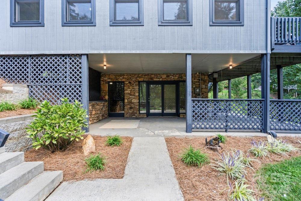 17 Twisted Trail, Black Mountain, NC 28711