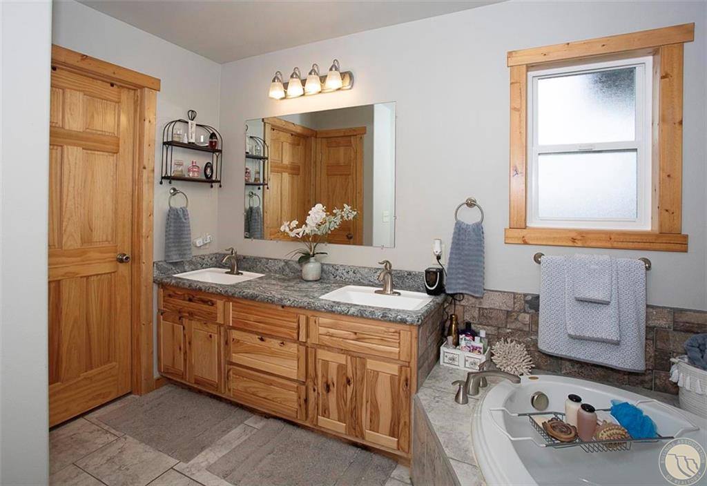 692 Quarry Road, Columbus, MT 59019