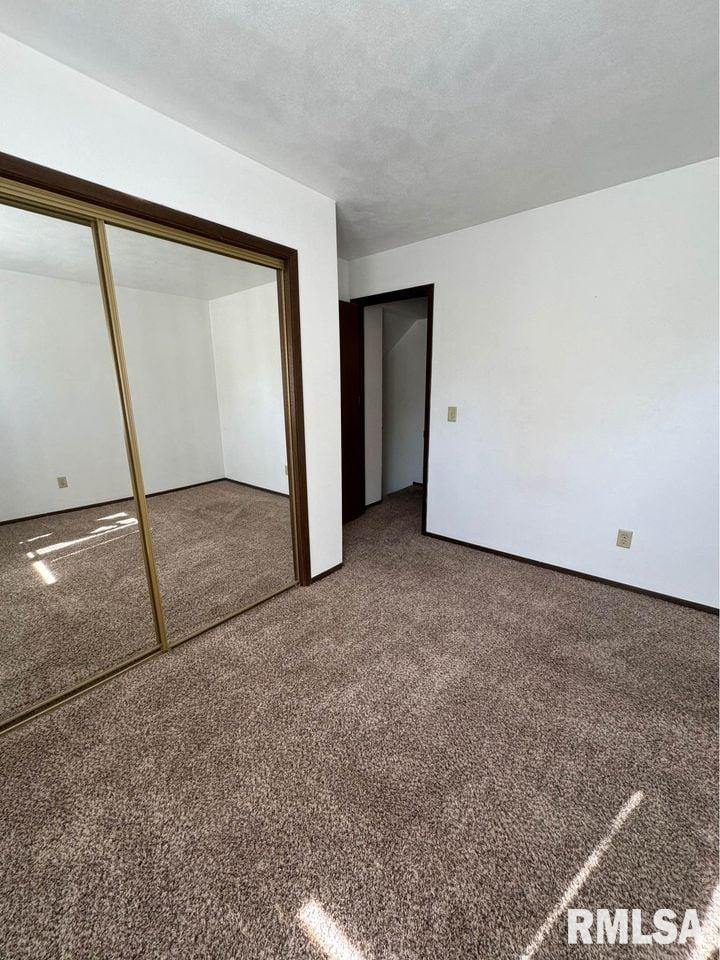 2717-2719 West 34TH Street, Davenport, IA 52806