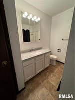 2717-2719 West 34TH Street, Davenport, IA 52806