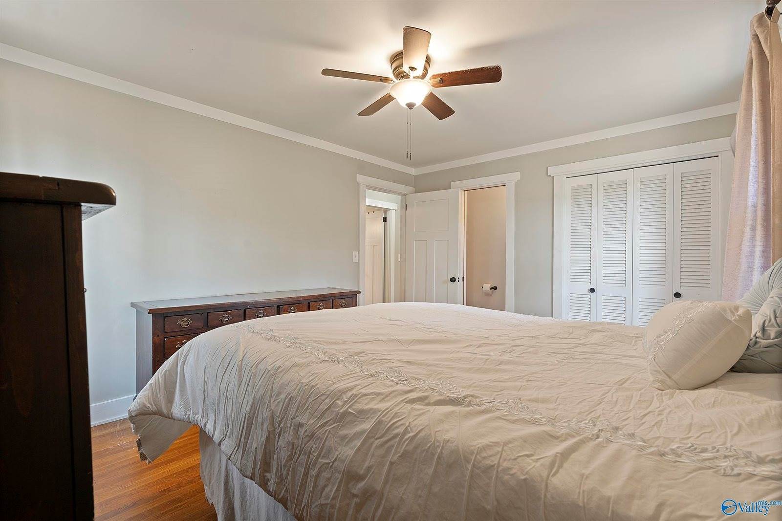 707 SW Graycroft Drive, Huntsville, AL 35802