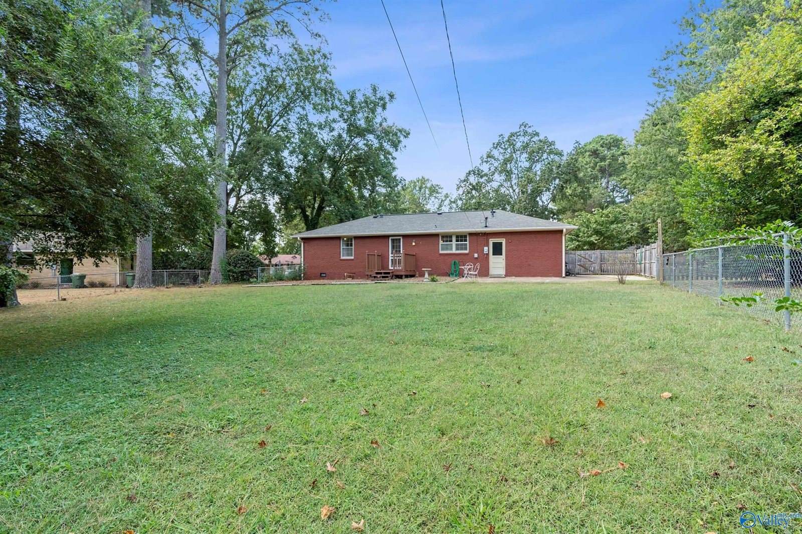 707 SW Graycroft Drive, Huntsville, AL 35802