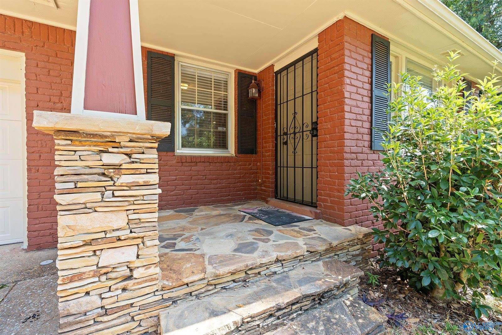 707 SW Graycroft Drive, Huntsville, AL 35802