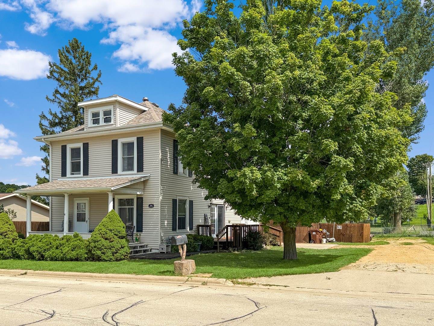 101 South Church Street, Orangeville, IL 61060