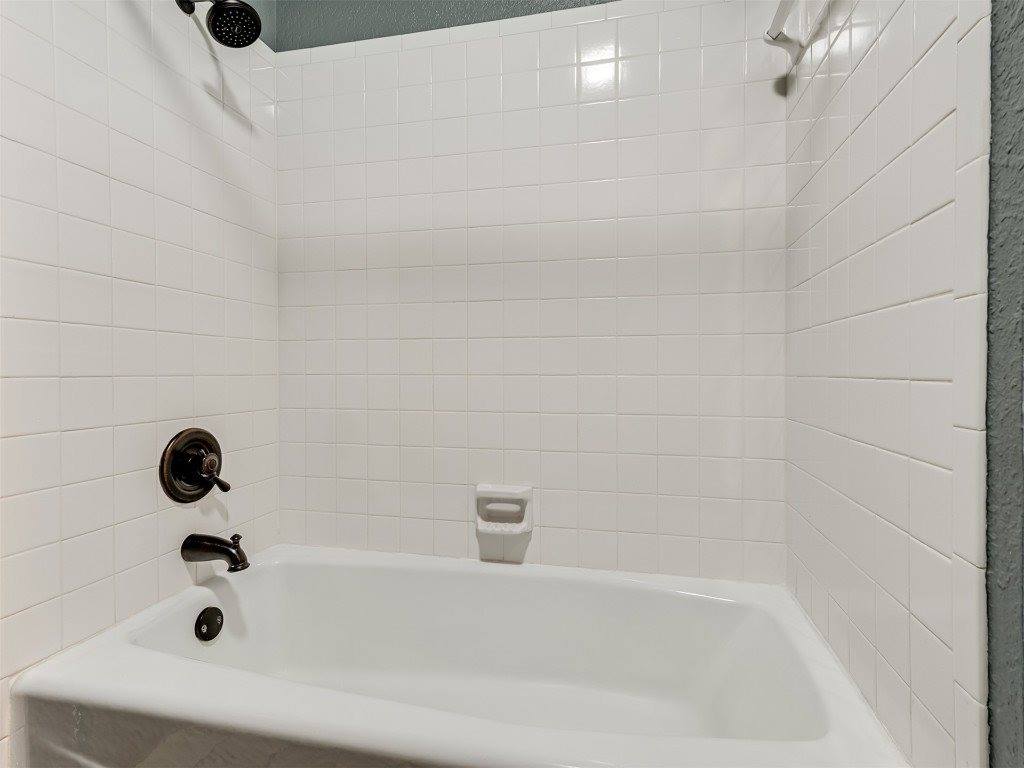 6 Lancet Court, Shawnee, OK 74804