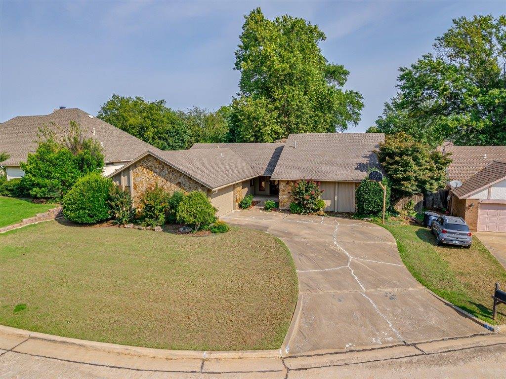 6 Lancet Court, Shawnee, OK 74804