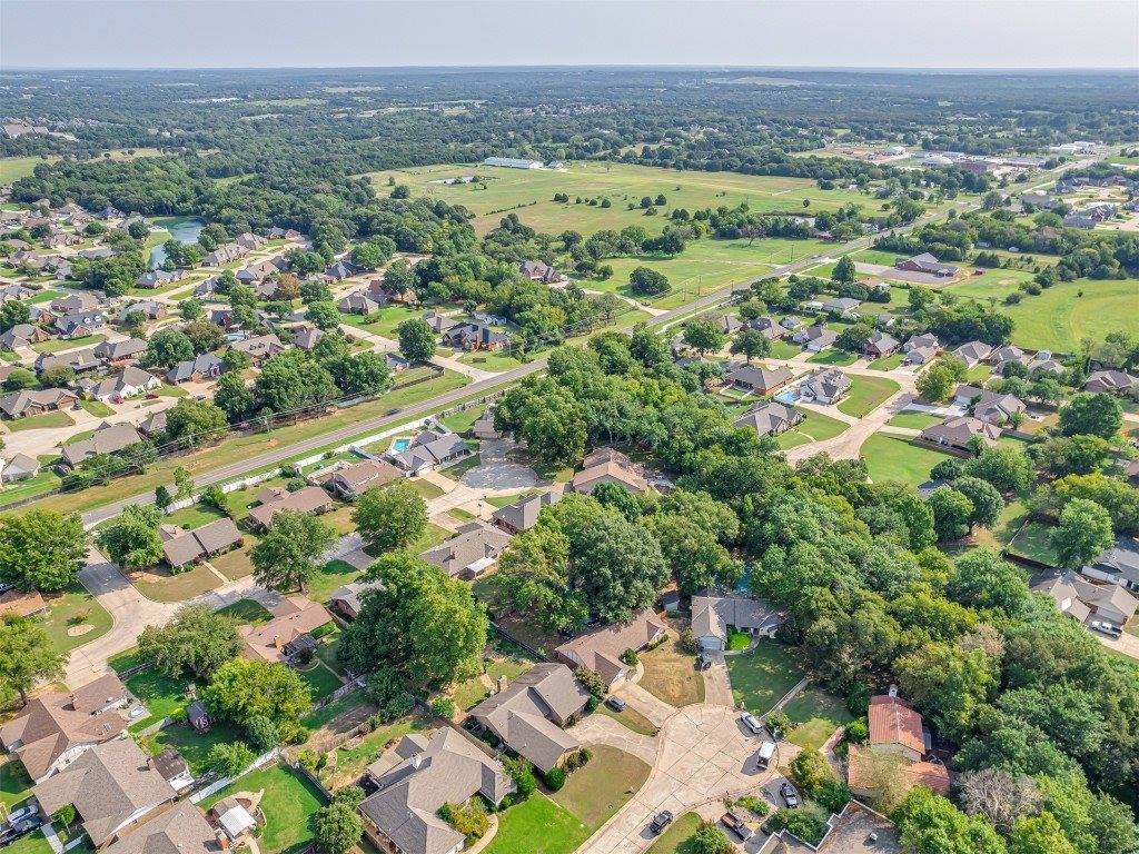 6 Lancet Court, Shawnee, OK 74804