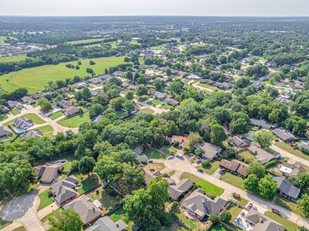 6 Lancet Court, Shawnee, OK 74804