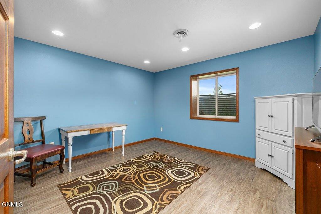 14003 Prairie Lane, Williston, ND 58801