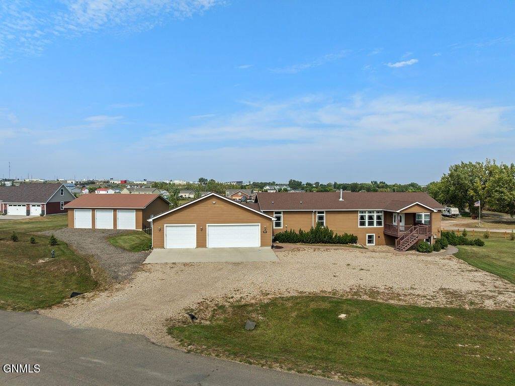 14003 Prairie Lane, Williston, ND 58801