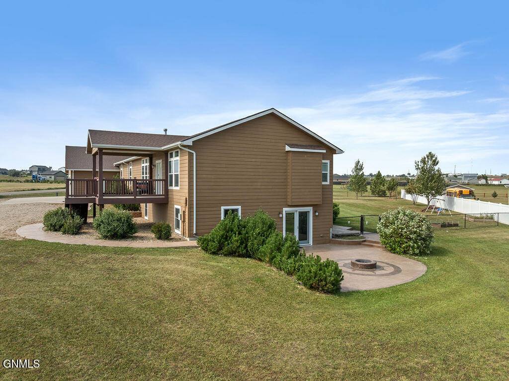 14003 Prairie Lane, Williston, ND 58801