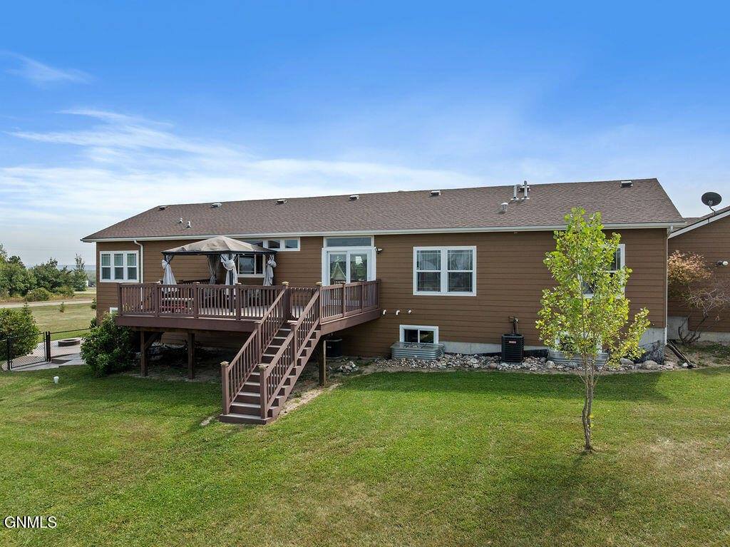 14003 Prairie Lane, Williston, ND 58801