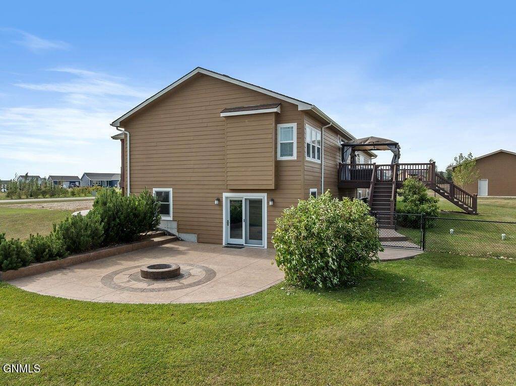 14003 Prairie Lane, Williston, ND 58801