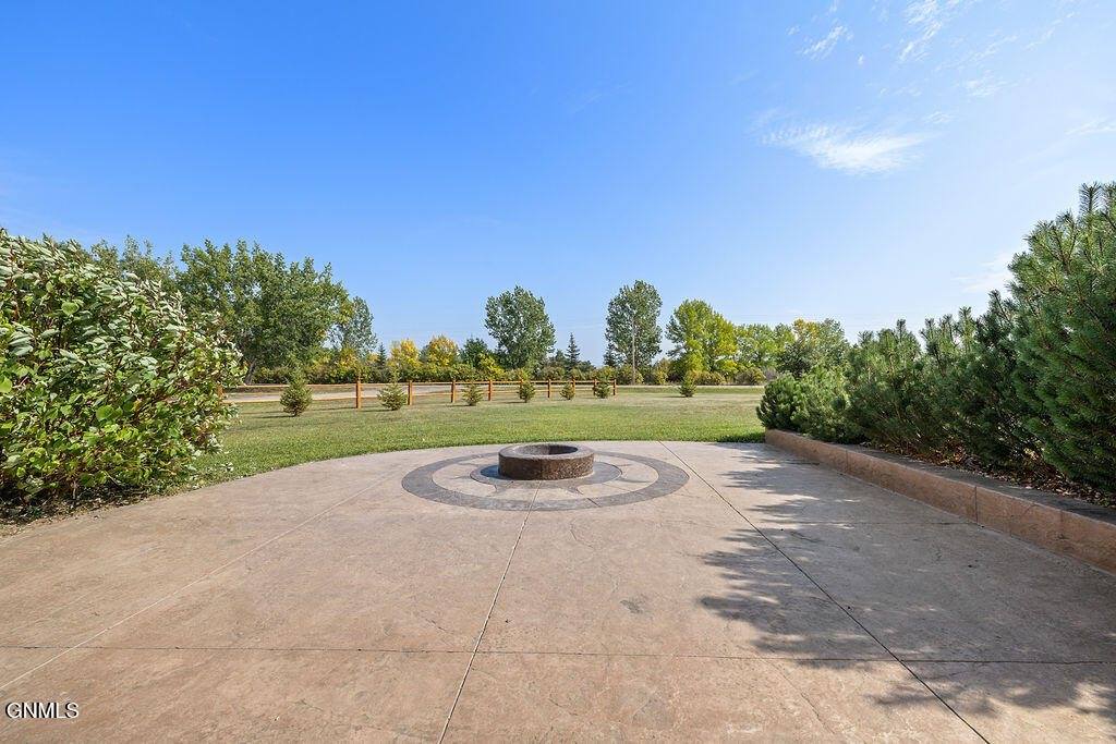 14003 Prairie Lane, Williston, ND 58801