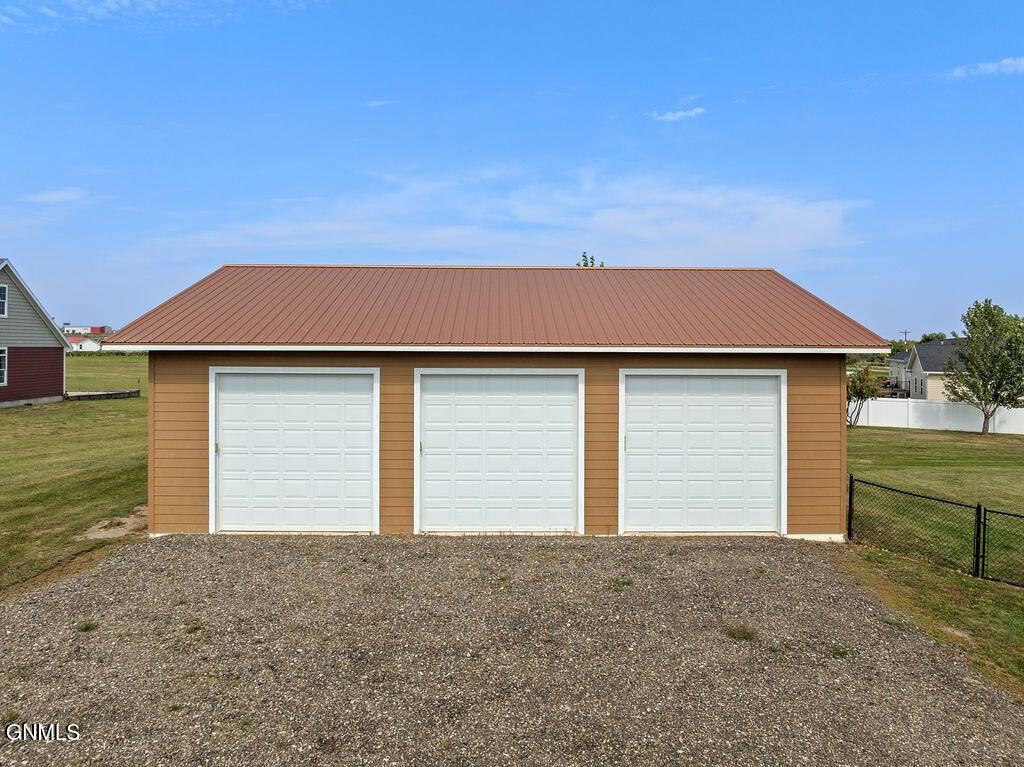 14003 Prairie Lane, Williston, ND 58801